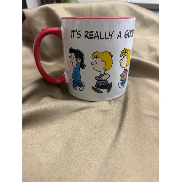 Peanuts & The Gang
It's Really A Good thing that people are different - Picture 2 of 5